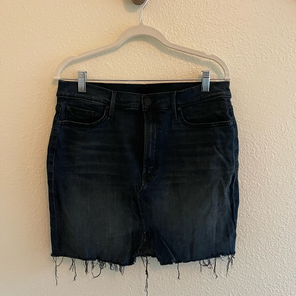 Mother stretch Dark Denim Frayed Hem Skirt